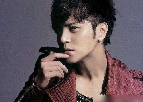 娱乐吃瓜 明星是谁